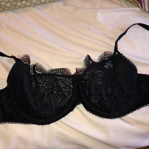 victoria’s secret lace bra